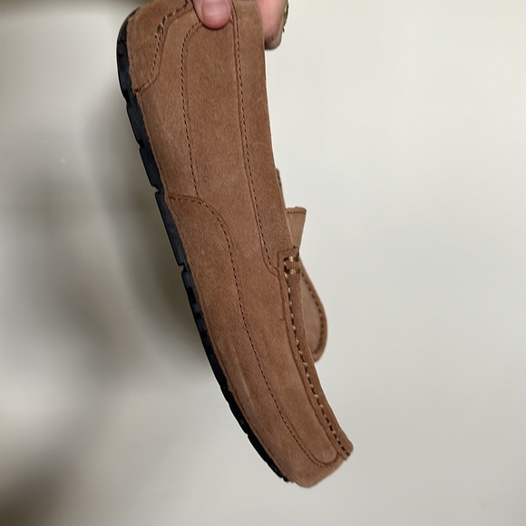 UGG Shoes - MEN - Picture 2 of 4